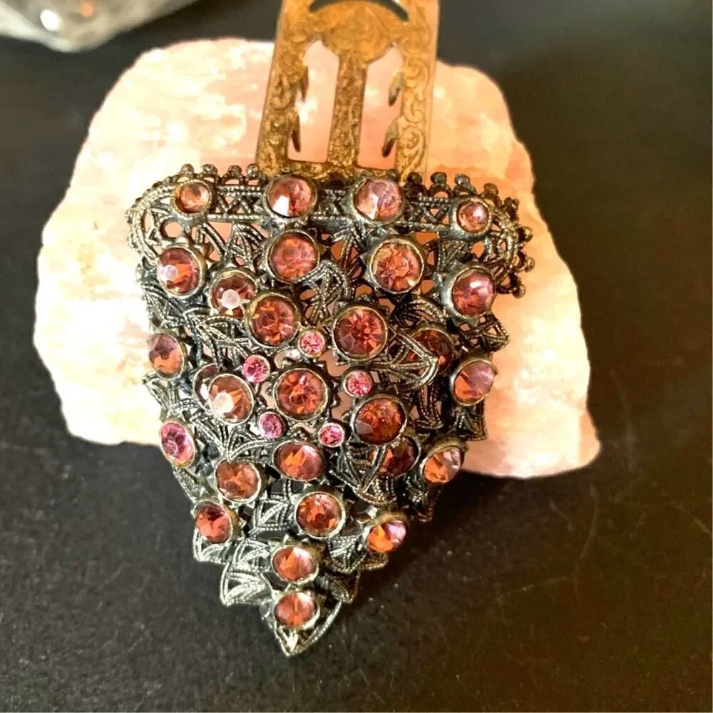 Work of Art Antique Metal work Shield Dress pin, Unmarked - Picture 3 of 6